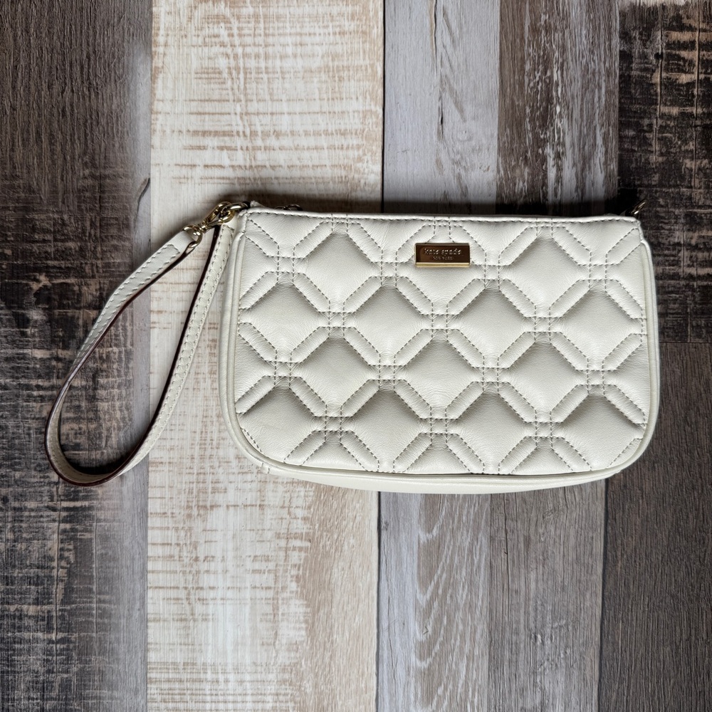 Kate Spade Cream/White Quilted Wristlet
